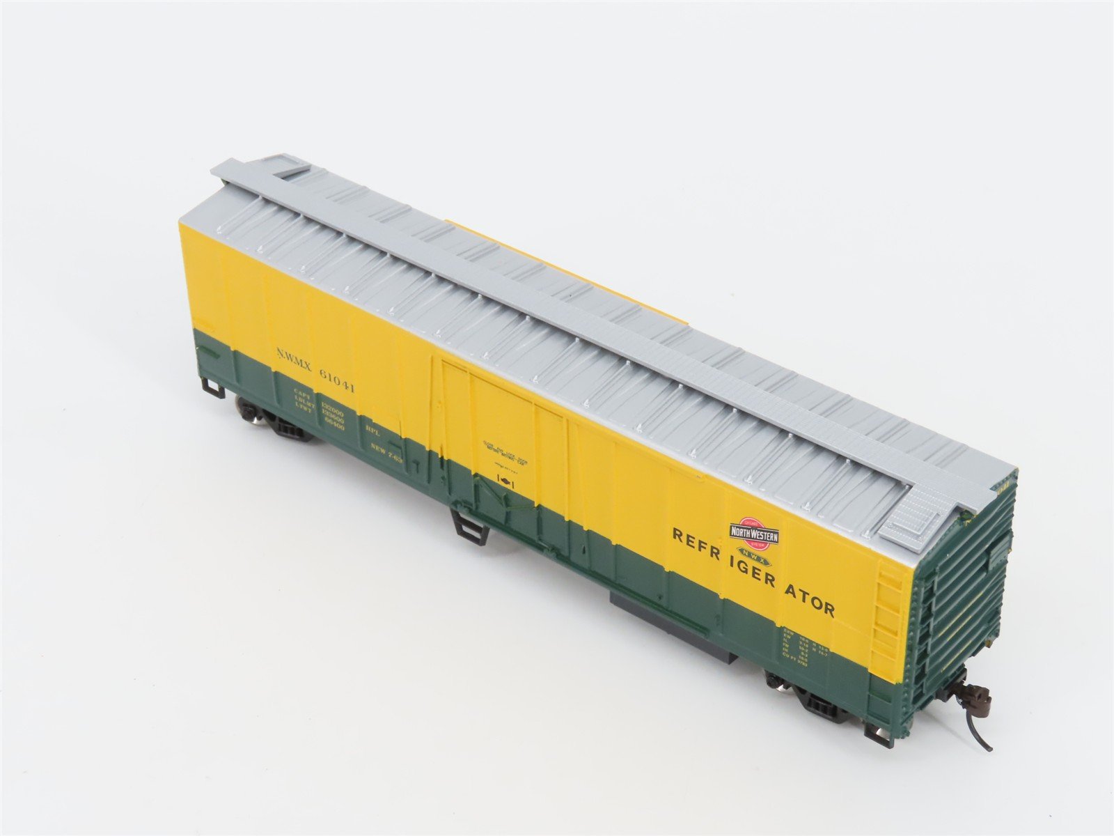 HO Scale Athearn 75474 NWMX CNW Chicago & North Western 50' Mech Reefer #61041