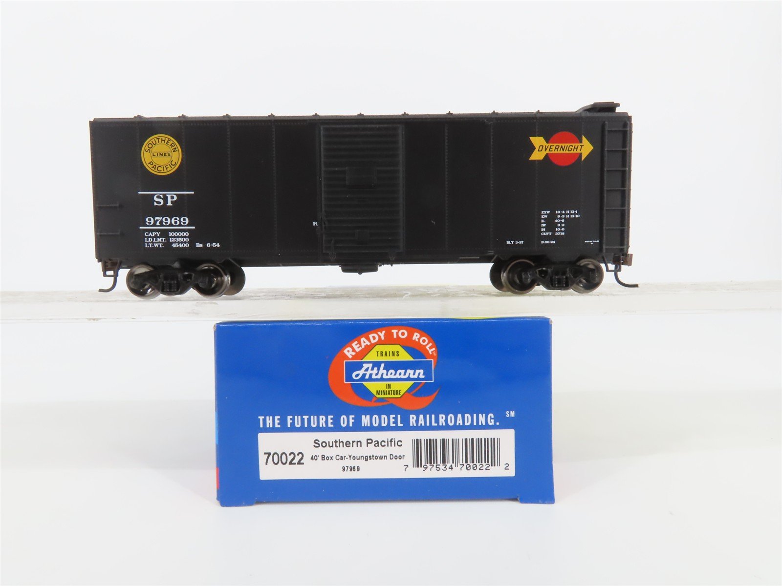 HO Scale Athearn 70022 SP "Overnight" 40' Youngstown Door Box Car #97969