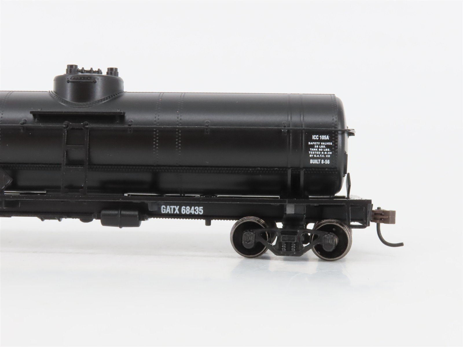 HO Scale Athearn 7309 GATX 8k Gallon Single Dome Tank Car #68435
