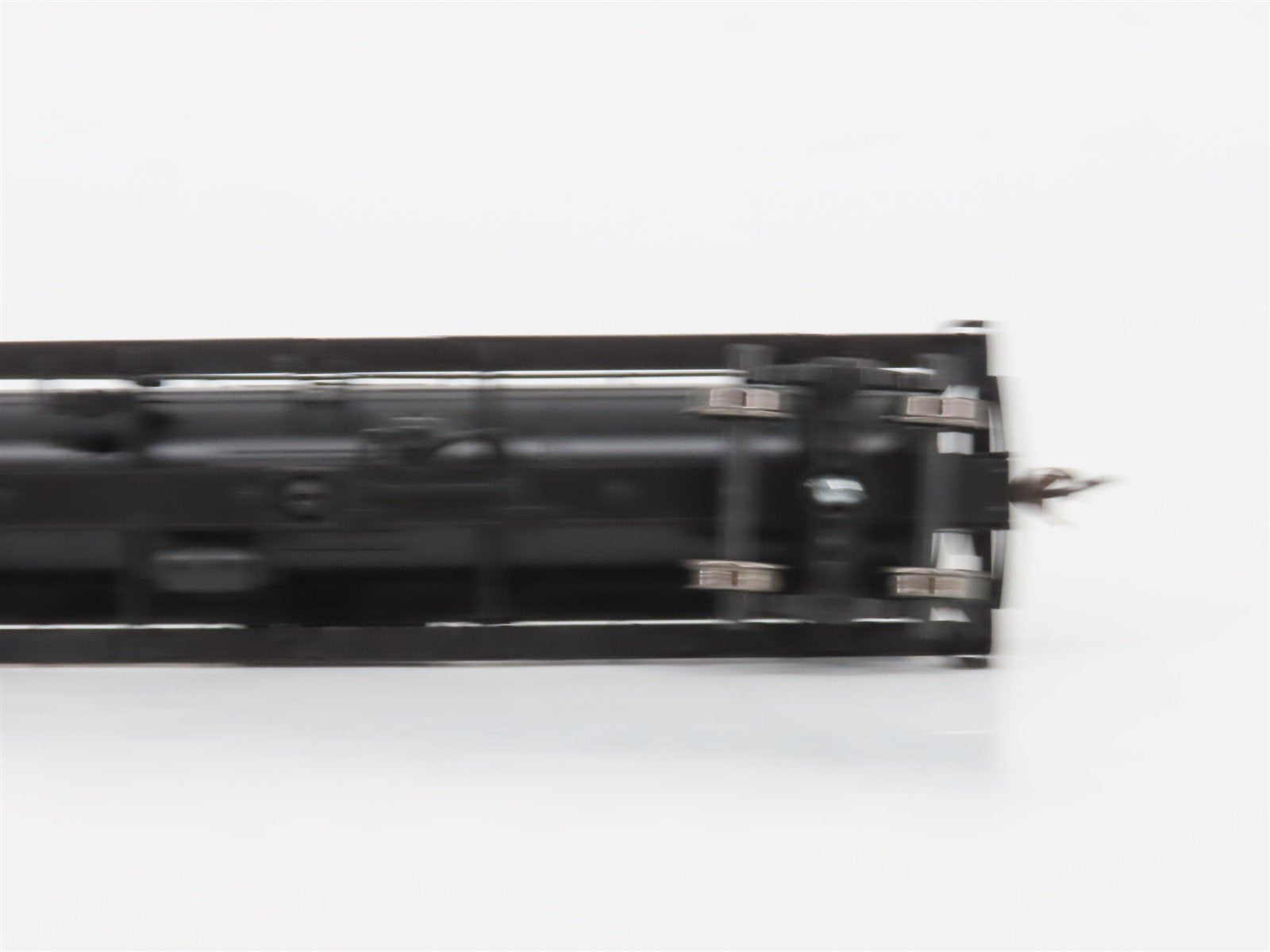 HO Scale Athearn 7309 GATX 8k Gallon Single Dome Tank Car #68435