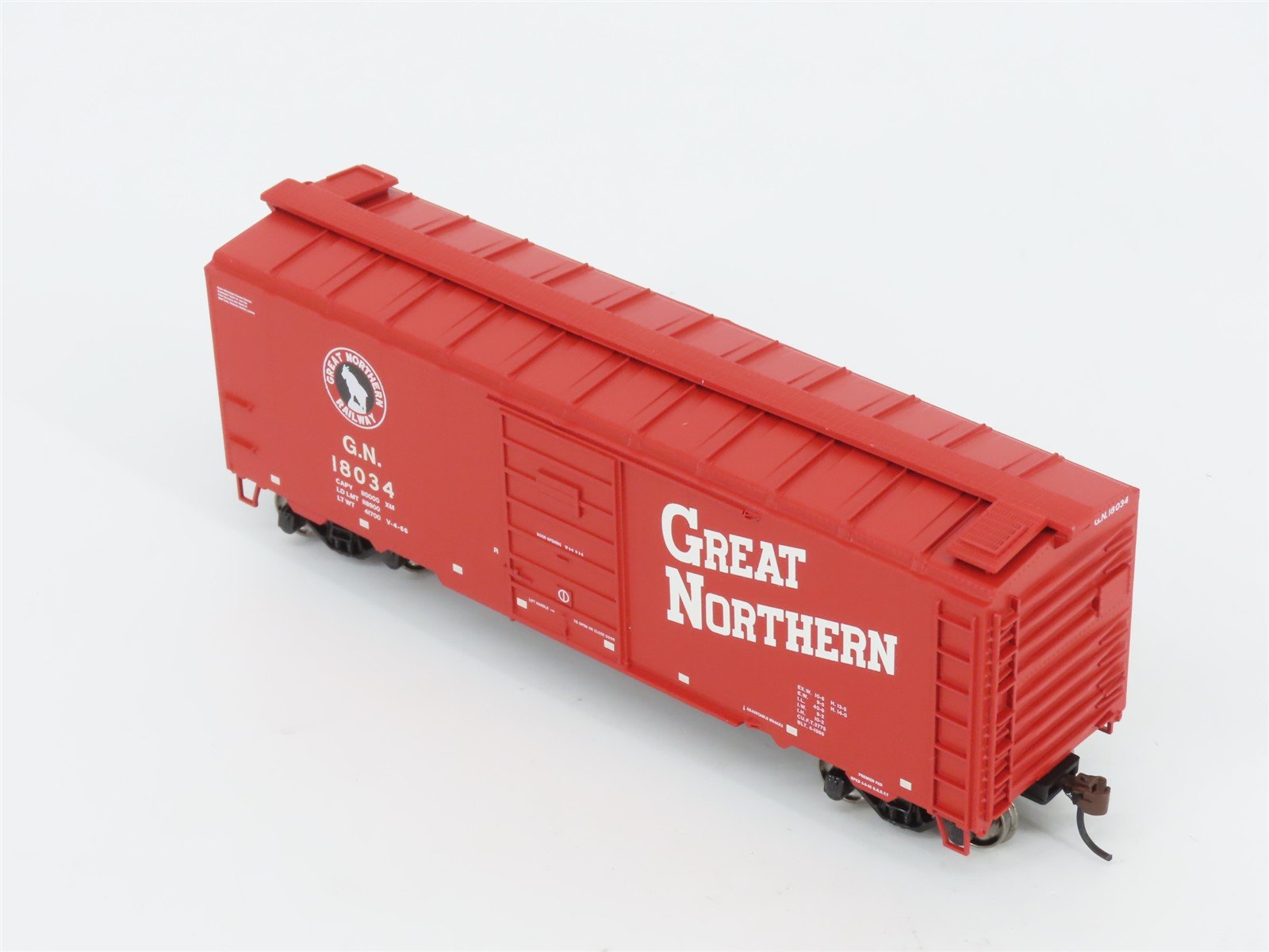 HO Scale Athearn 73462 GN Great Northern 40' Superior Door Box Car #18034