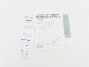 HO Scale Athearn 73462 GN Great Northern 40' Superior Door Box Car #18034
