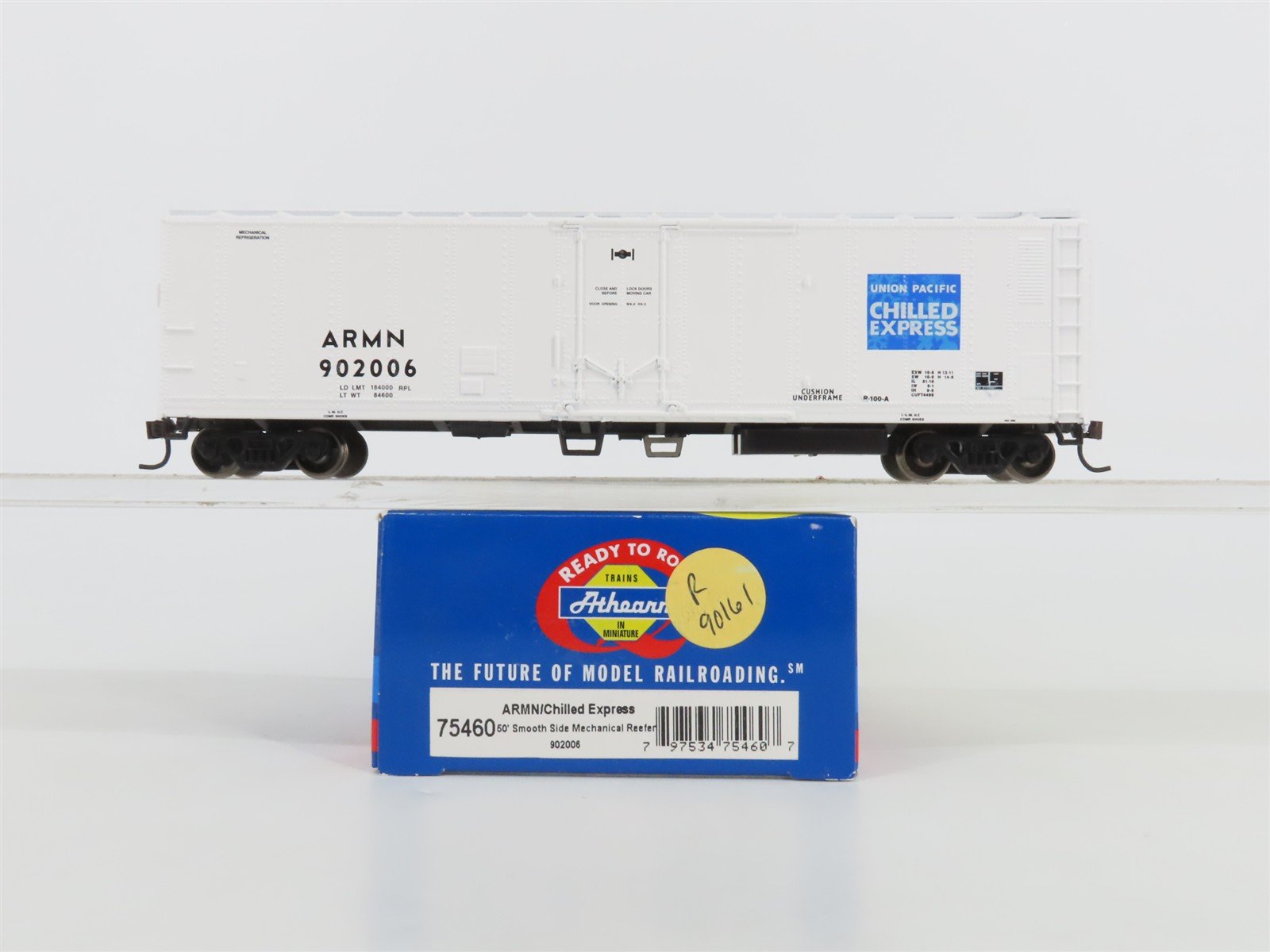 HO Athearn 75460 ARMN Union Pacific Chilled Express 50' Mech Reefer #902006