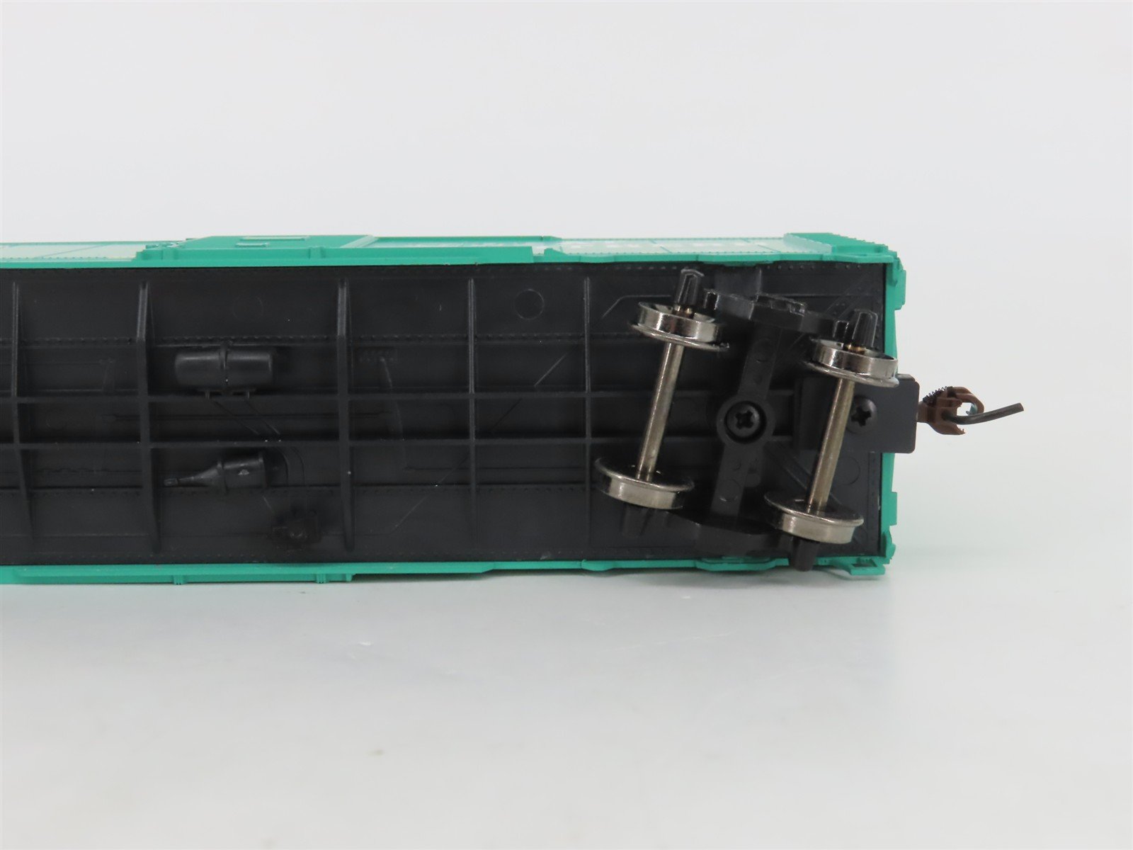 HO Scale Athearn 70096 GN Great Northern 40' Youngstown Door Box Car #10984