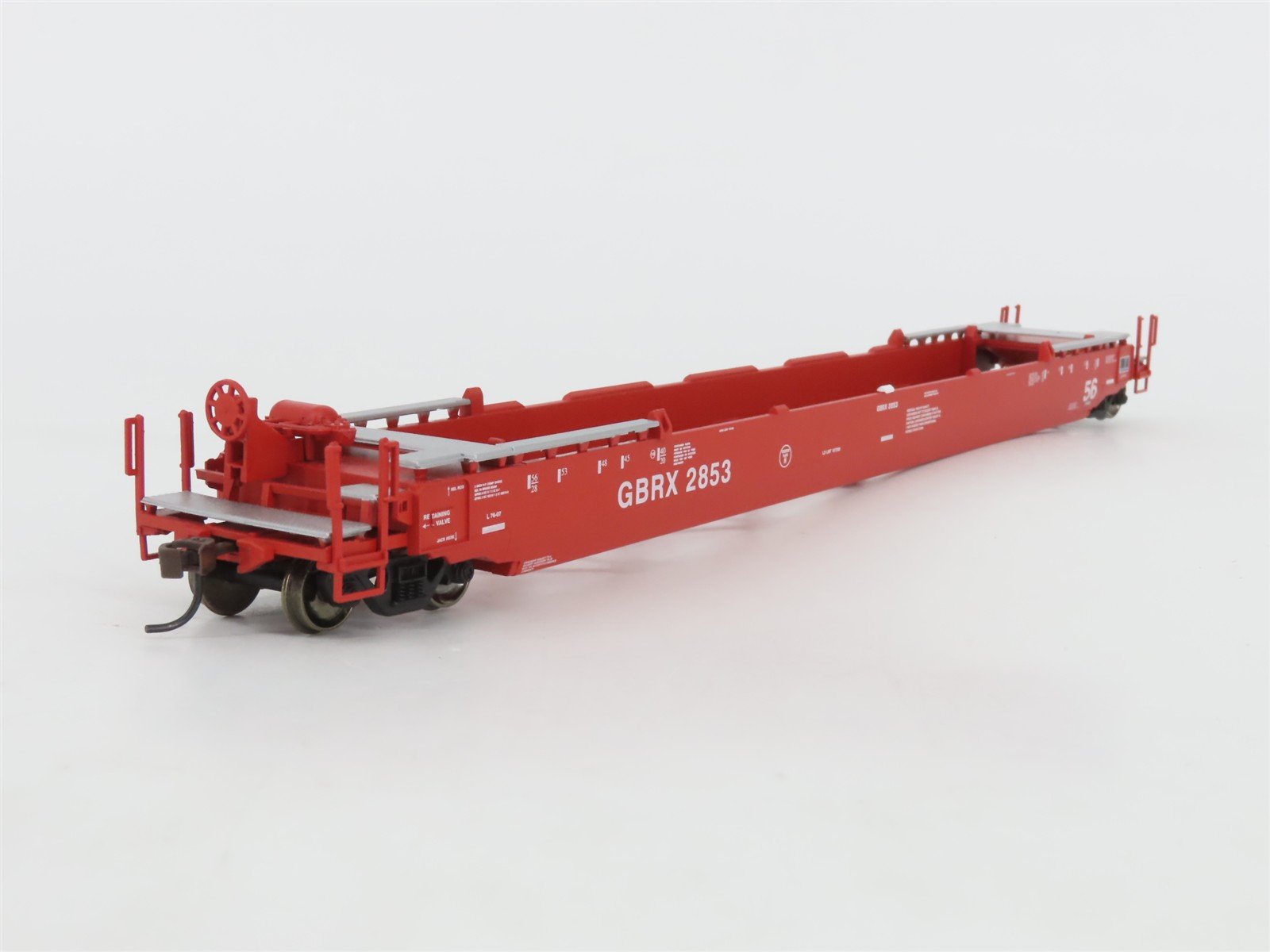 HO Scale Athearn 91101 GBRX 56' Well Car #2853 w/ 4 28' Containers