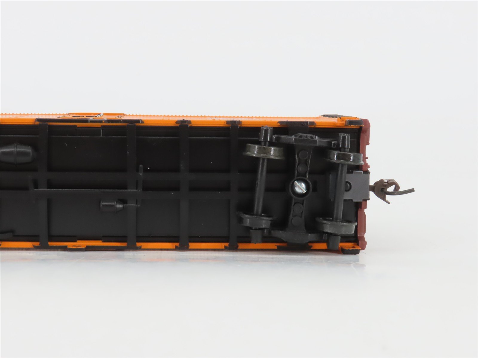 HO Scale Athearn 7127 PFE Pacific Fruit Express 40' Steel Reefer #42225