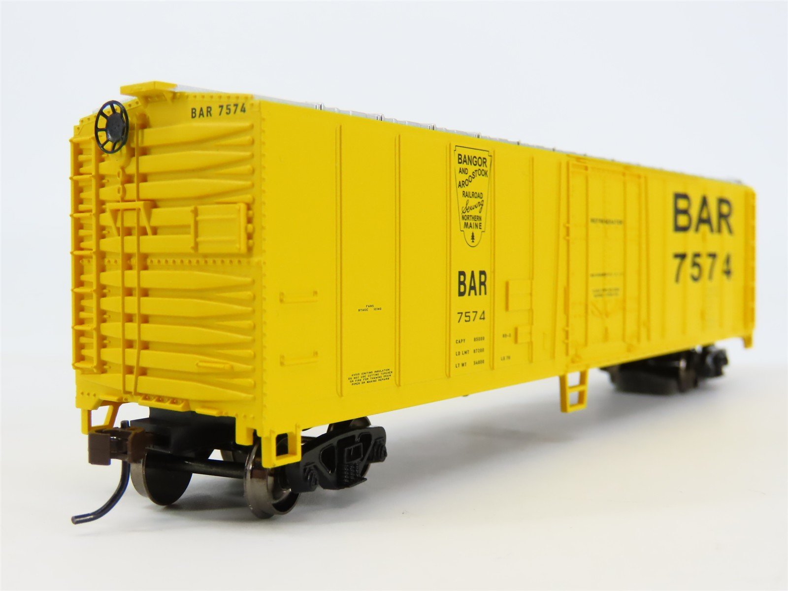 HO Scale Bachmann Silver Series 17908 BAR Bangor & Aroostook 50' Reefer #7574