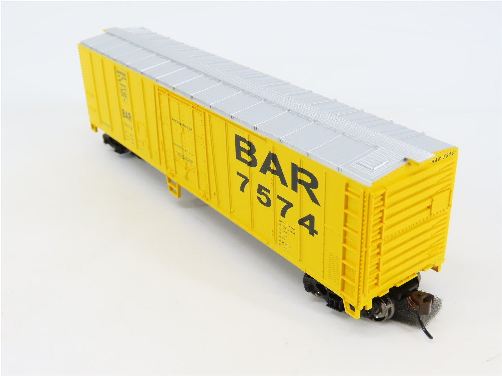 HO Scale Bachmann Silver Series 17908 BAR Bangor & Aroostook 50' Reefer #7574