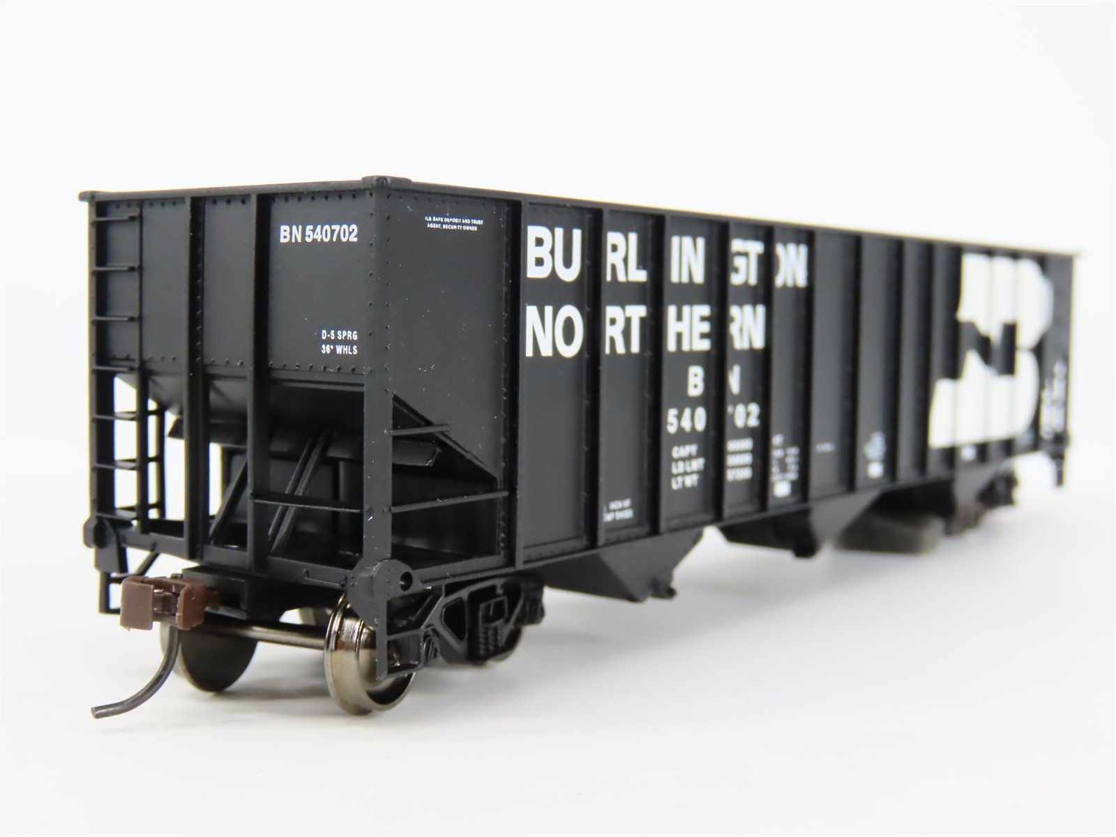 HO Bachmann Silver Series 18703 BN Burlington Northern 3-Bay Open Hopper #540702