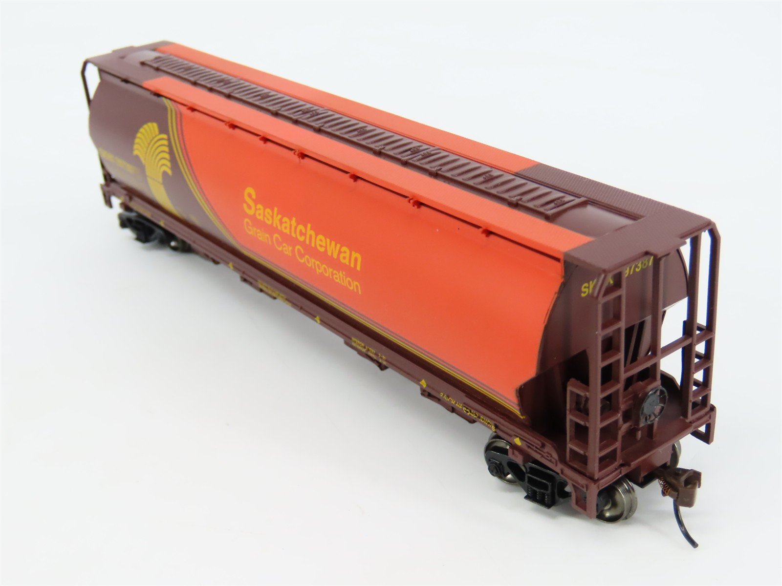 HO Bachmann Silver Series 19140 SKNX Saskatchewan Cylindrical Hopper #397387