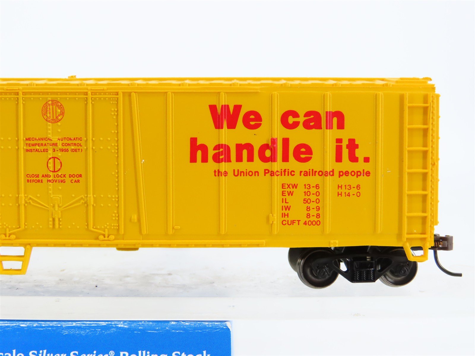 HO Scale Bachmann Silver Series 17901 UP Union Pacific 50' Steel Reefer #166817