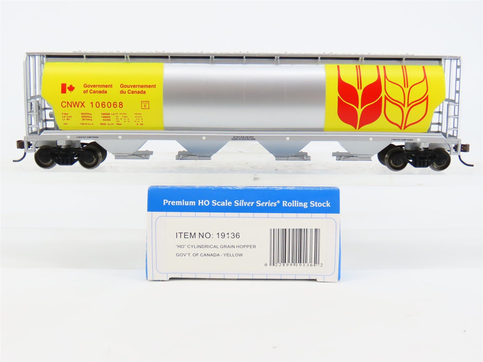 HO Scale Bachmann Silver Series 19136 CNWX Govt. of Canada 4-Bay Hopper #106068