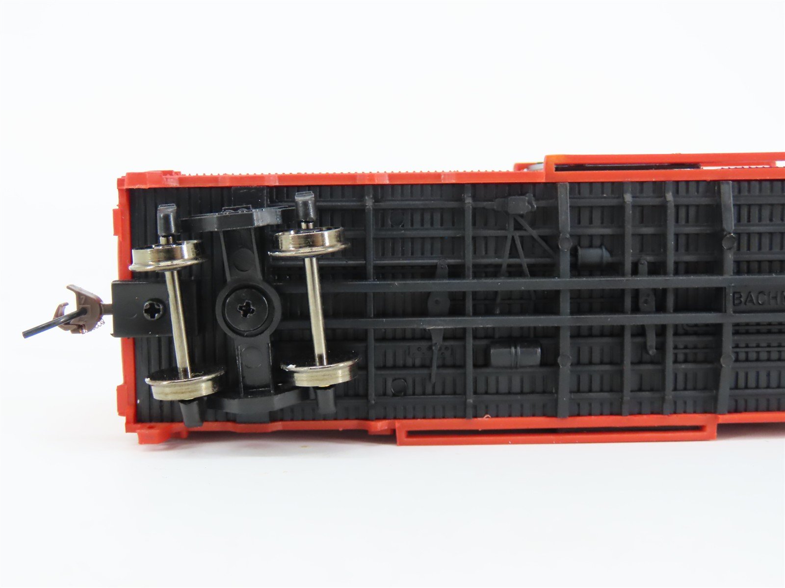 HO Scale Bachmann Silver Series 17031 NH New Haven 40' Box Car #39288