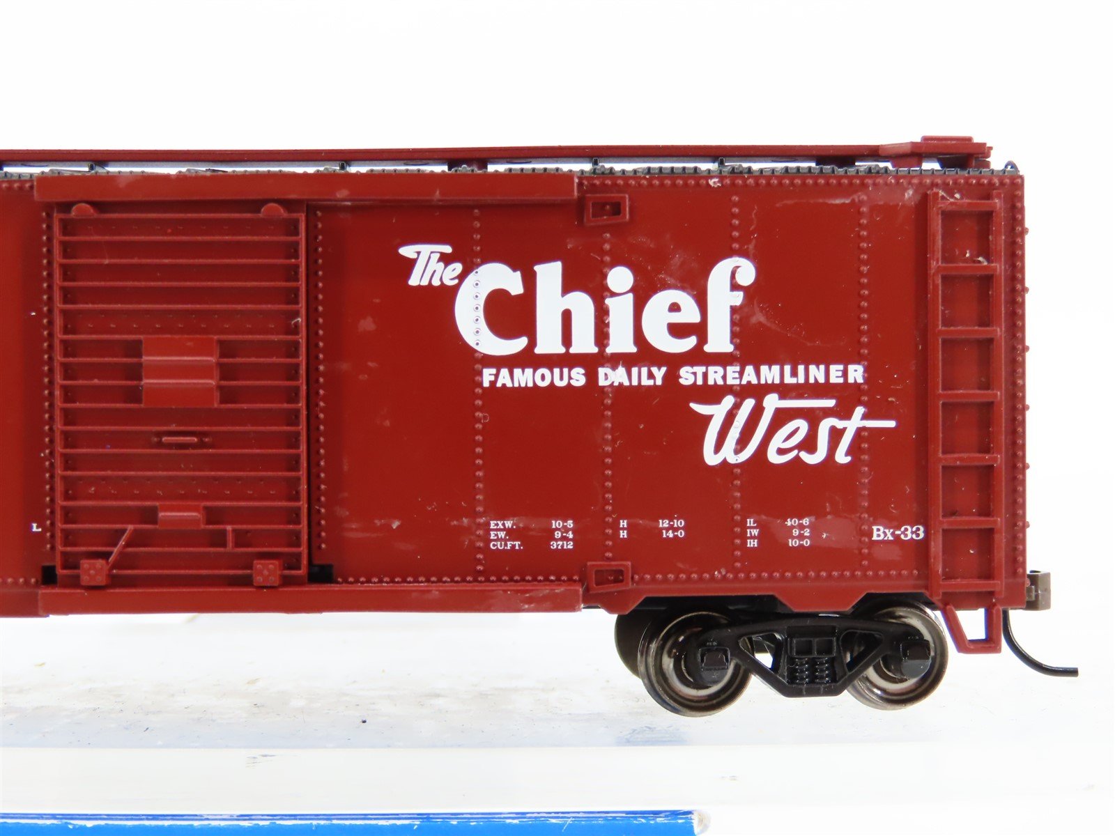 HO Scale Bachmann Silver Series 16505 ATSF The Chief West 40' Box Car #145225