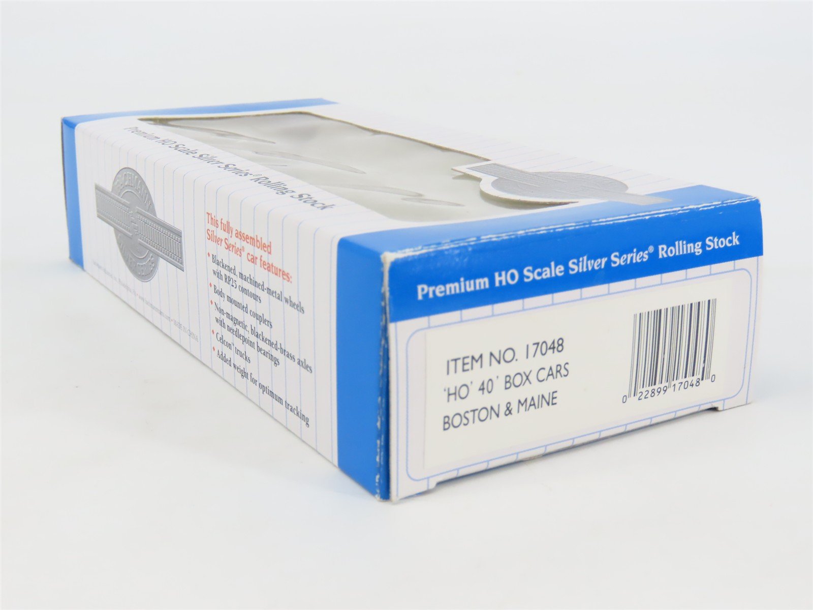 HO Scale Bachmann Silver Series 17048 BM Boston & Maine 40' Box Car #77027