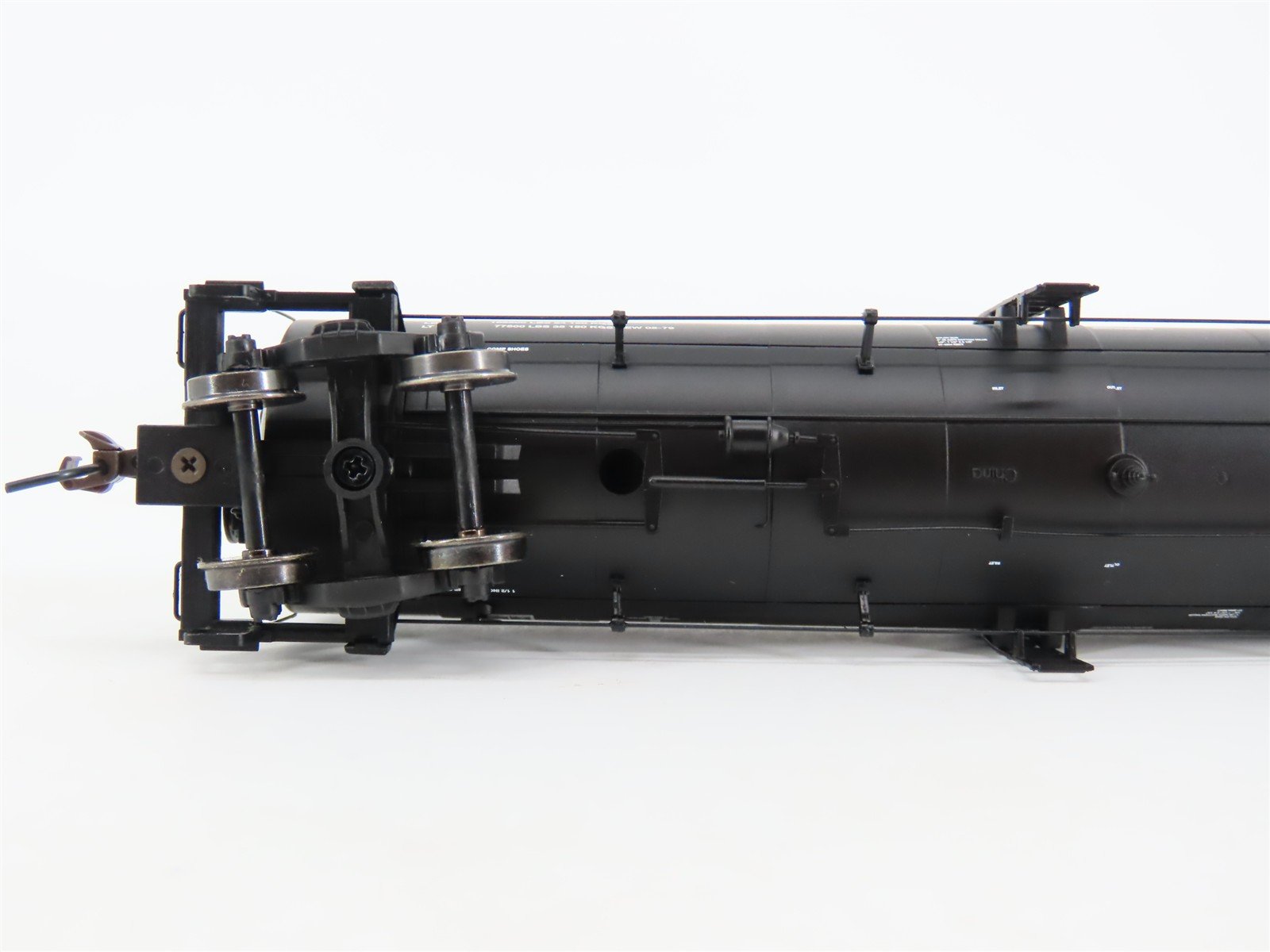 HO Scale Atlas Master Line 20001725 ECUX Exxon ACF 23,500 Gallon Tank Car 405170