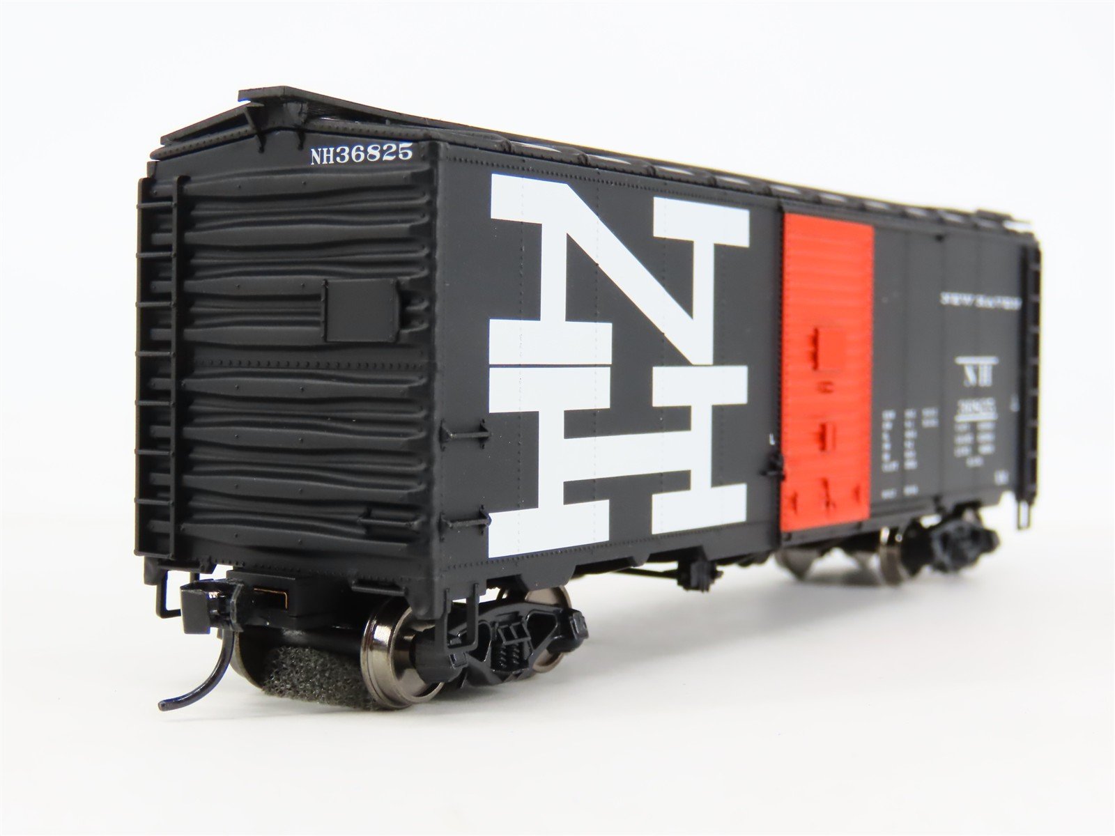 HO Scale Walthers Mainline 910-1306 NH New Haven 40' AAR 1944 Box Car #36825
