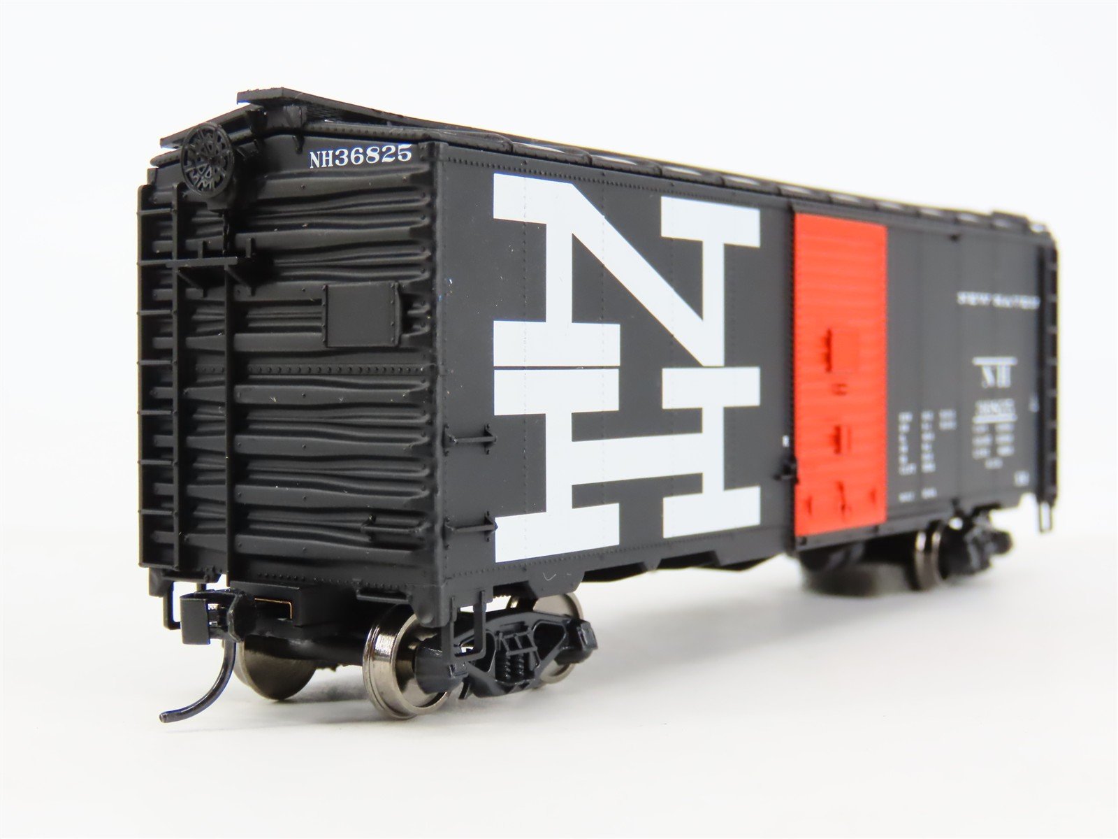 HO Scale Walthers Mainline 910-1306 NH New Haven 40' AAR 1944 Box Car #36825
