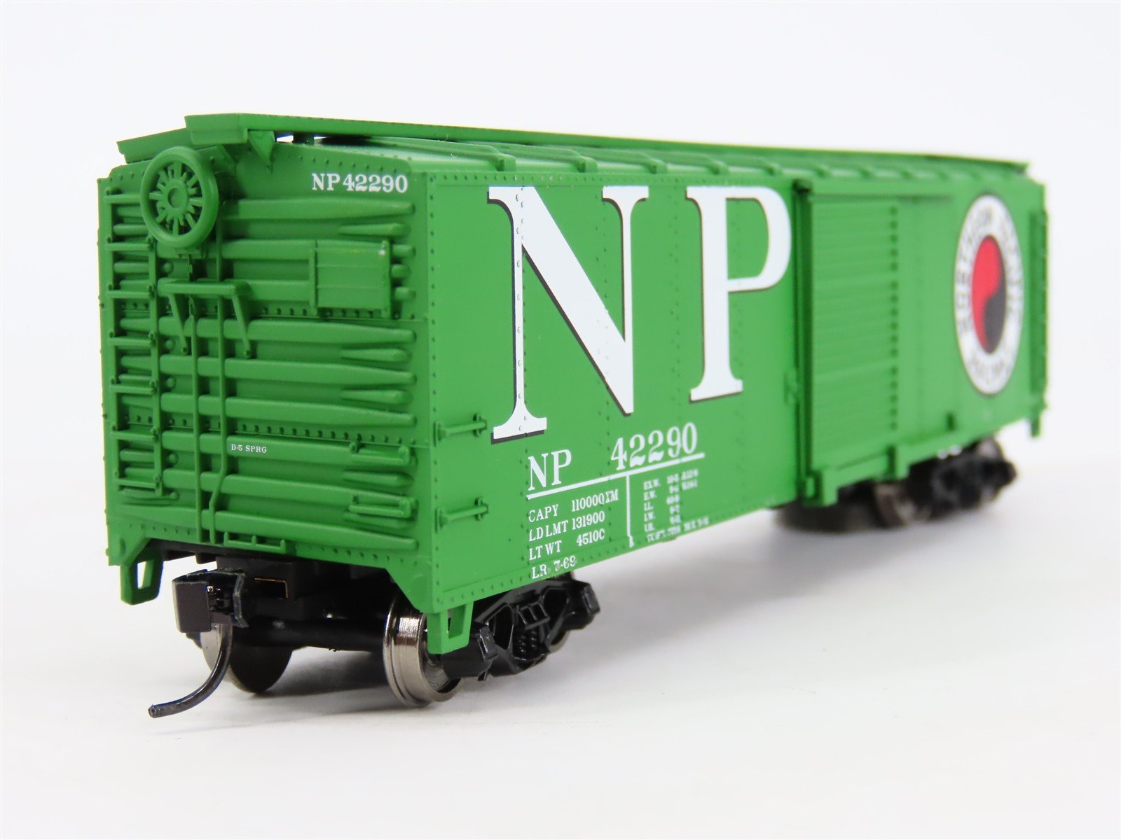 HO Scale Walthers Mainline 910-1507 NP Northern Pacific 40' Steel Box Car #42290