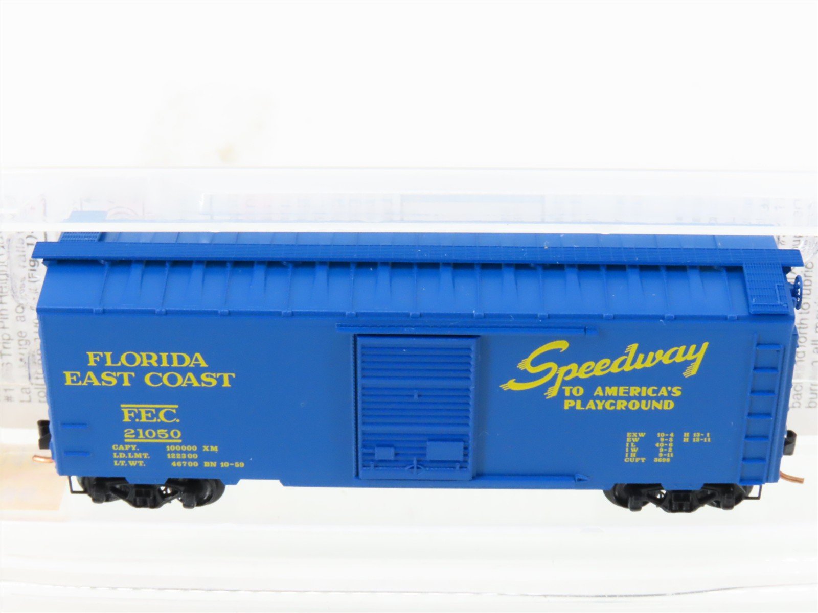 N Scale Micro-Trains MTL 20096 FEC Florida East Coast Speedway 40' Boxcar #21050