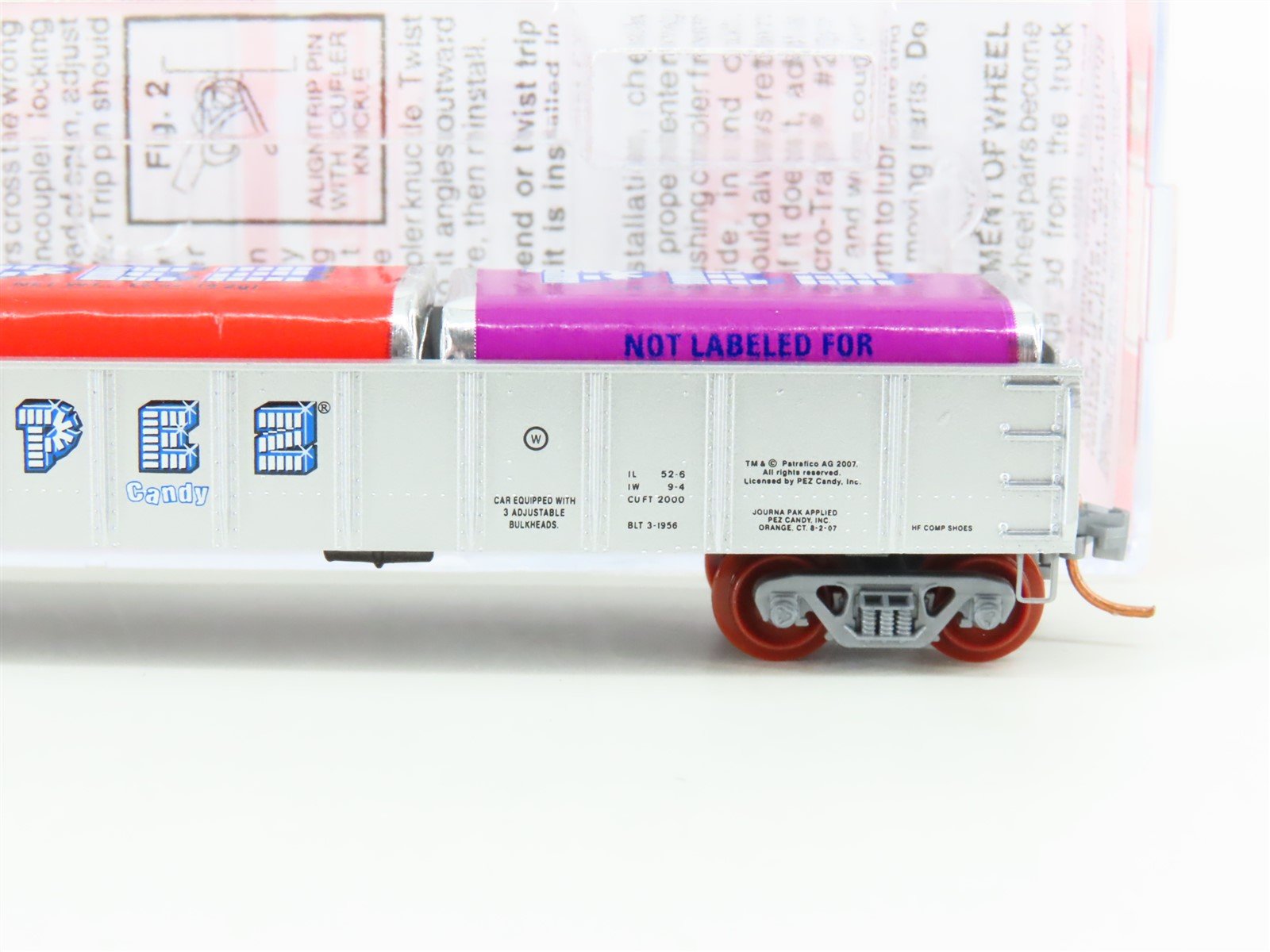 N Scale Micro-Trains NSC MTL 07-135 PEZ 50' Gondola #2007 w/ Candy Load