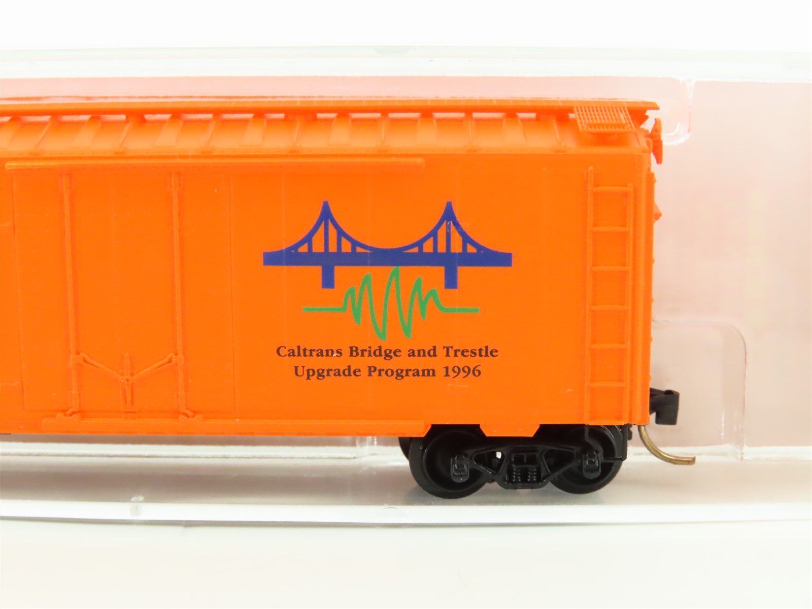 N Micro-Trains MTL NSC 96-101 RKTR Southern California Earthquake Test Car