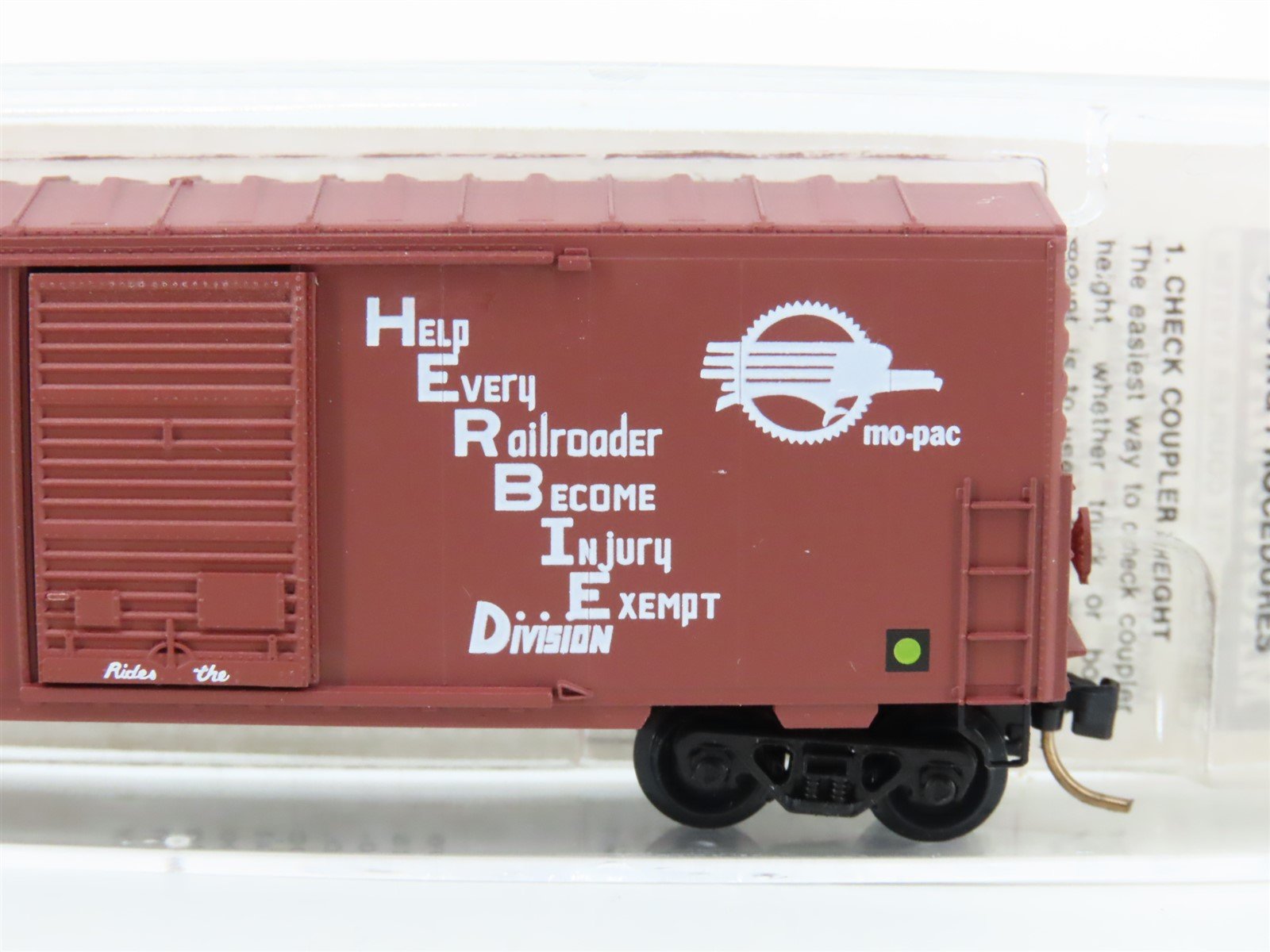 N Scale Micro-Trains MTL 24220 MP Mo-Pac 