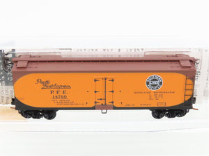 N Scale Micro-Trains MTL 49500 SP PFE Pacific Fruit Express 40' Reefer #14760
