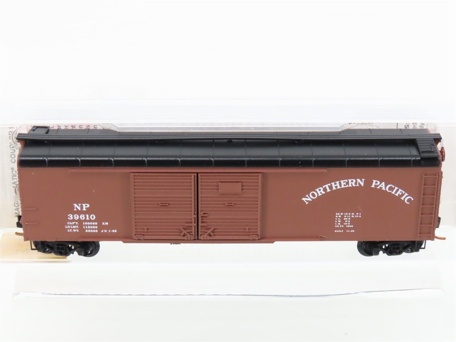 N Micro-Trains MTL 79020 NP Northern Pacific 50' Double Doors Box Car #39610