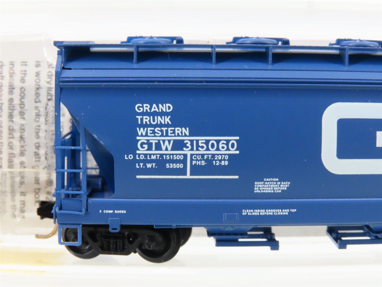 N Micro-Trains MTL 92010 GTW Grand Trunk Western 2-Bay Covered Hopper #315060