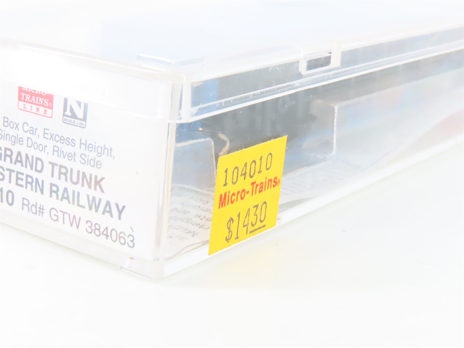 N Micro-Trains MTL 104010 GTW Grand Trunk Western 60' Excess Height Box Car