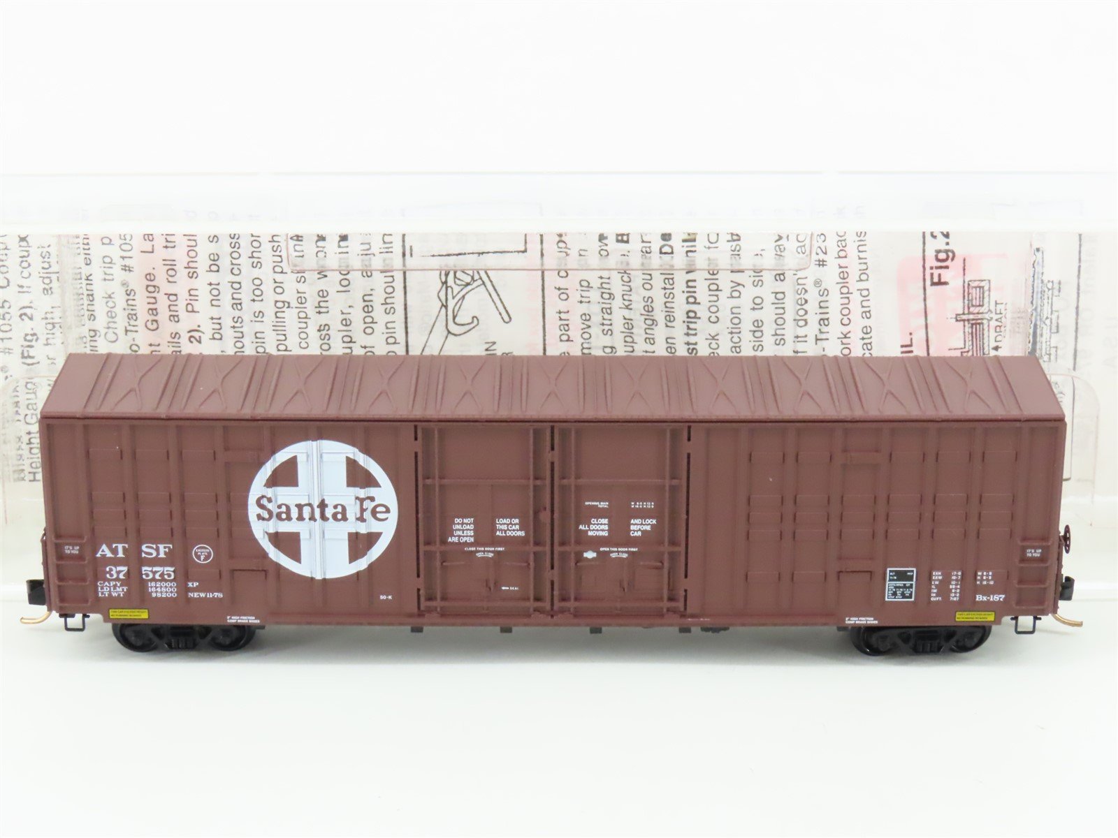 N Scale Micro-Trains MTL 103030 ATSF Santa Fe 60' Excess Height Box Car #37575