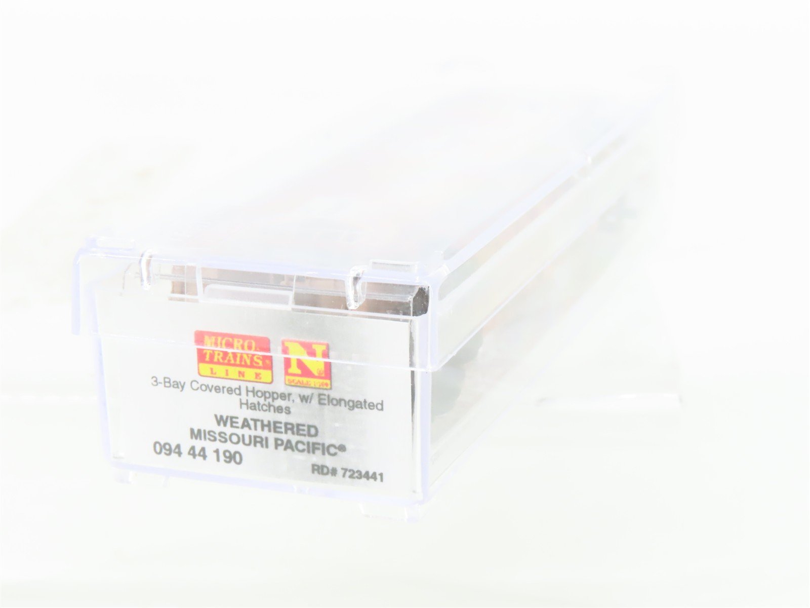 N Micro-Trains MTL 09444190 MP Mo-Pac 3-Bay Covered Hopper #723441 - Weathered