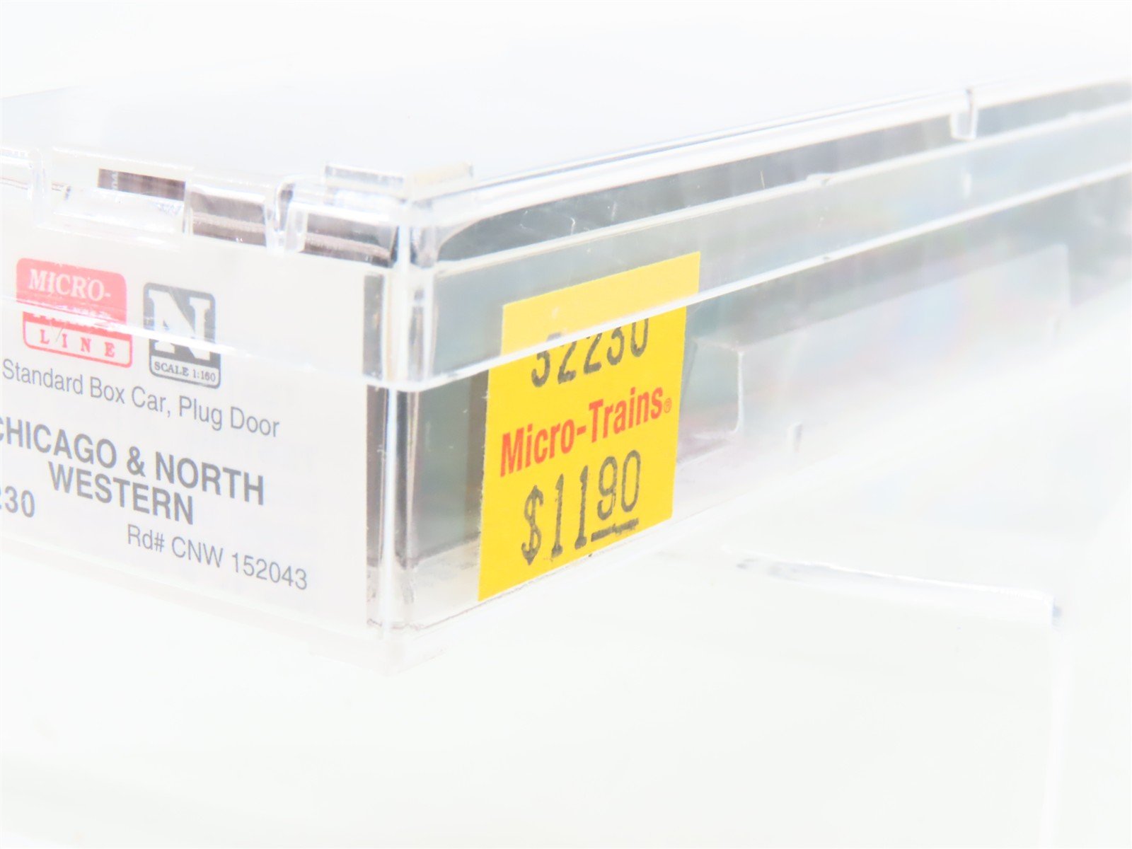 N Scale Micro-Trains MTL 32230 CNW Chicago & North Western 50' Box Car #152043