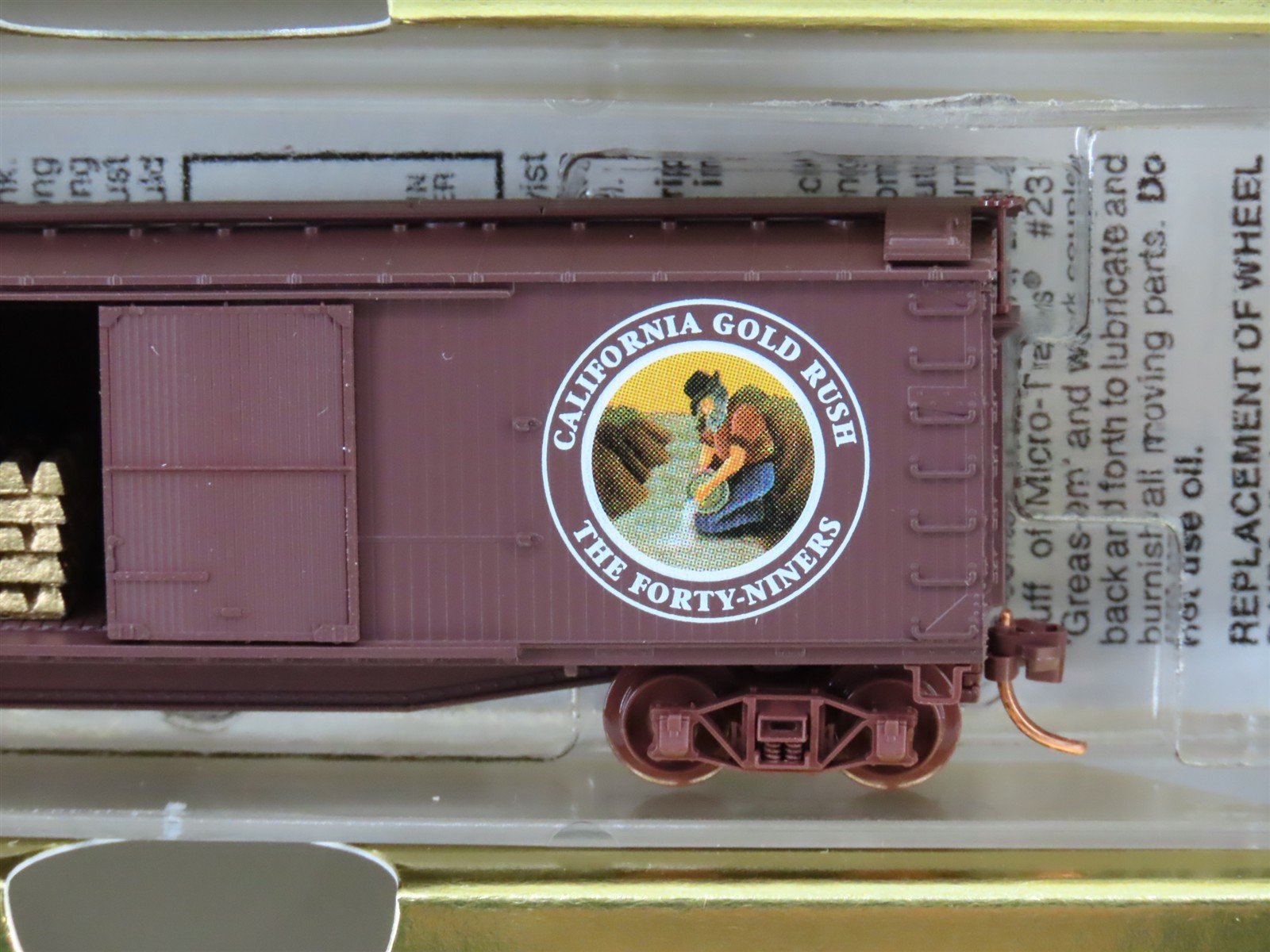 N Micro-Trains MTL NSC 05-70 CP Central Pacific California Gold Rush Box Car #49
