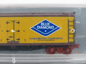 N Scale Micro-Trains NSE MTL 15-117 PFE Blue Diamond Wood Reefer 2-Pack - SEALED