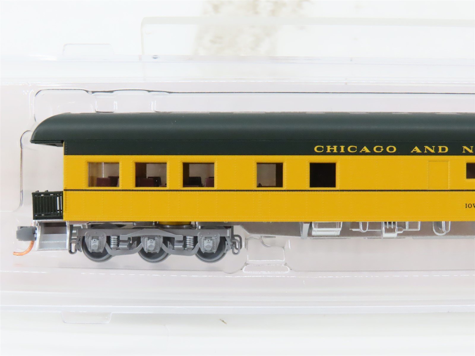 N Micro-Trains MTL Lowell Smith NSE 17-60 Executive Line CNW Business Passenger