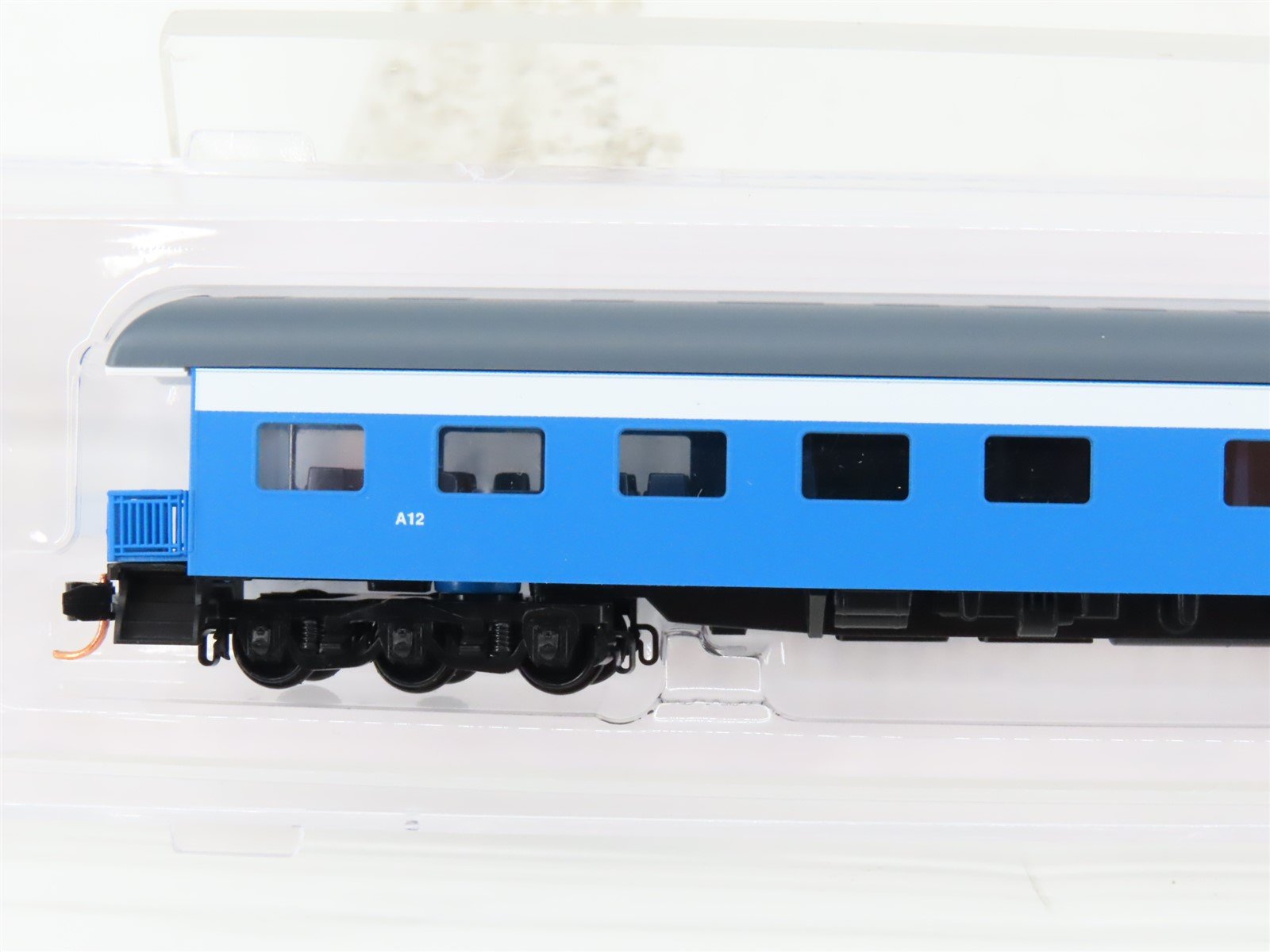 N Micro-Trains MTL Lowell Smith NSE 16-193 Executive GN Business Passenger #A12