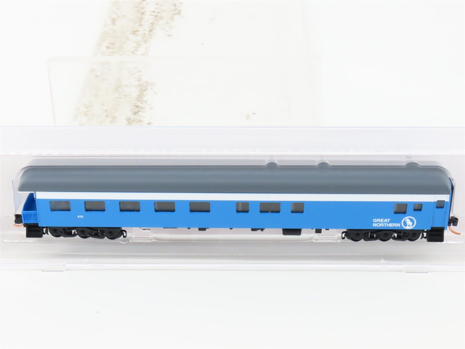N Micro-Trains MTL Lowell Smith NSE 16-193 Executive GN Business Passenger #A12