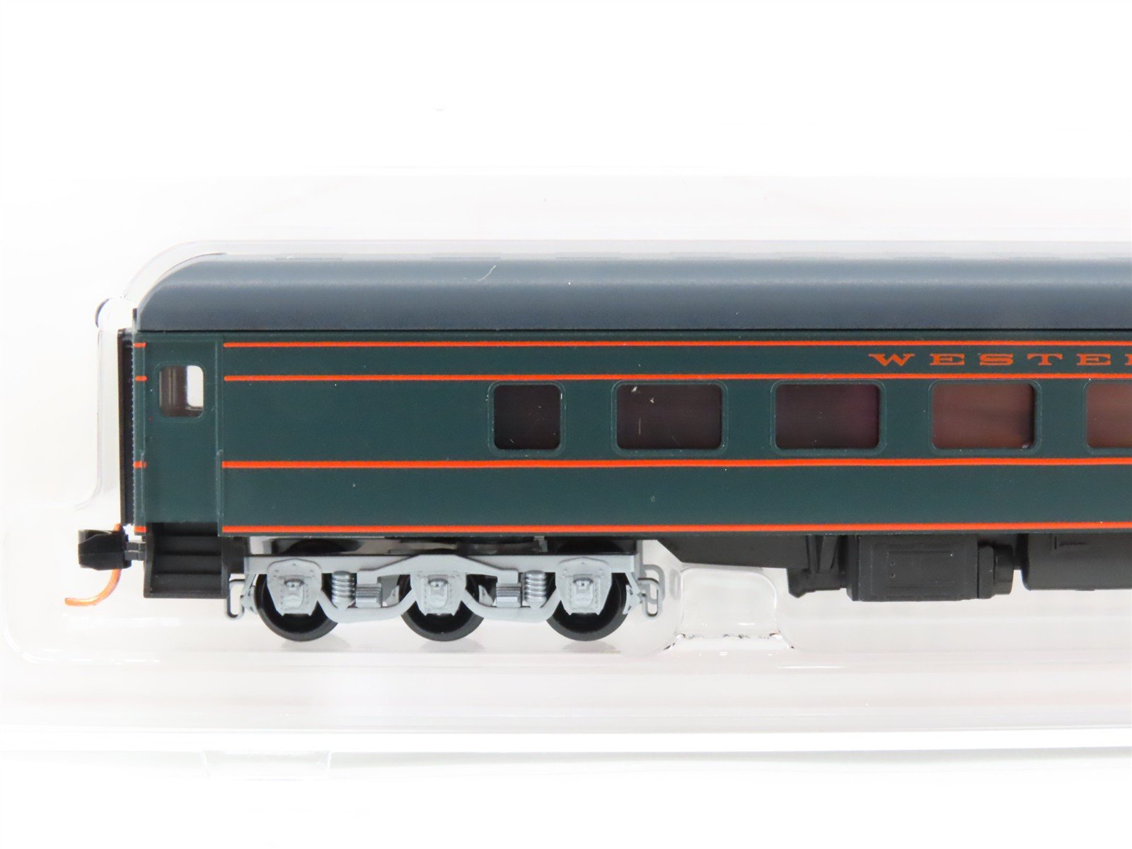 N Micro-Trains MTL Lowell Smith NSE 12-10 Executive WP Business Passenger Car