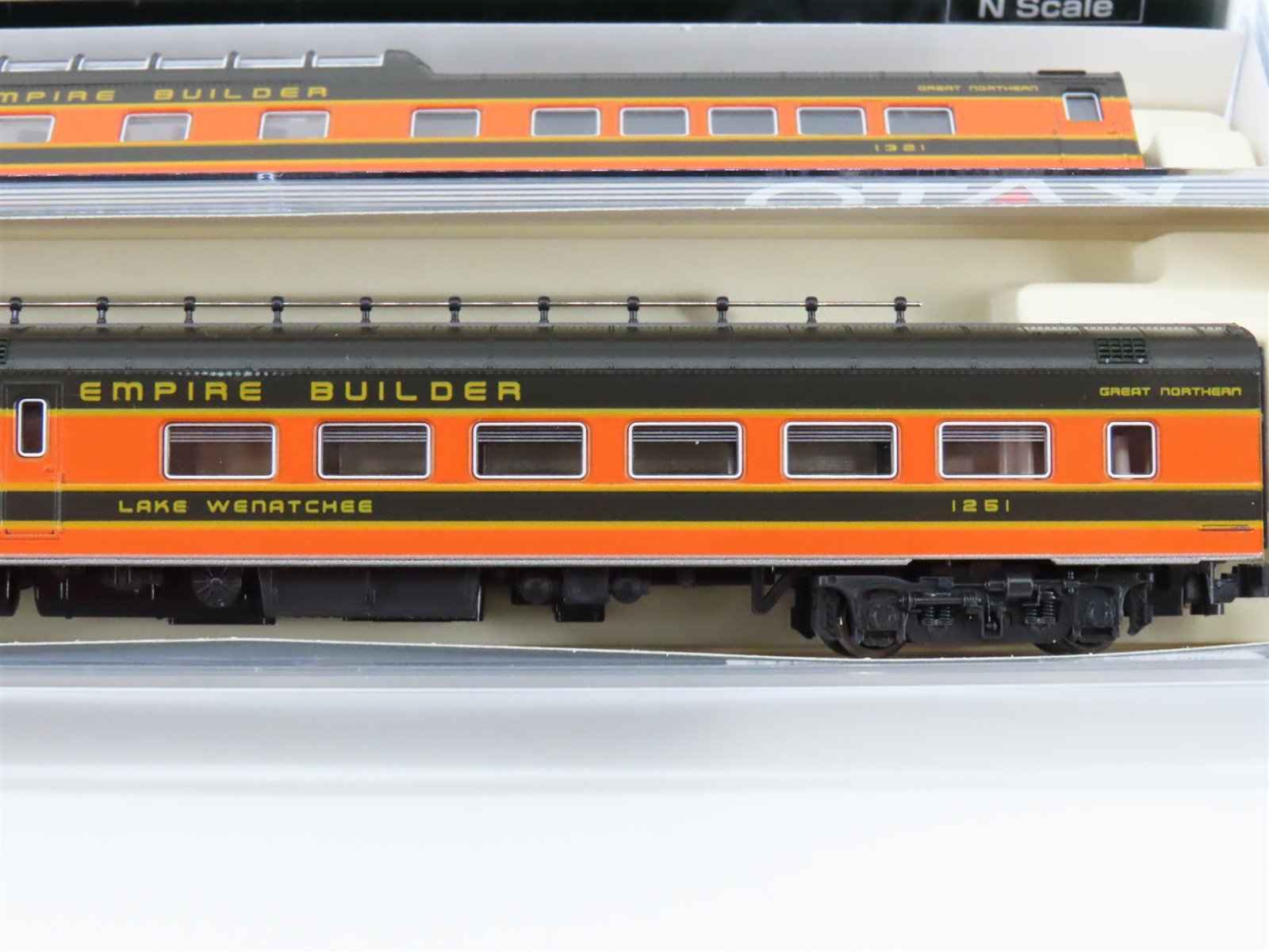 N Scale KATO 106-1051 GN 