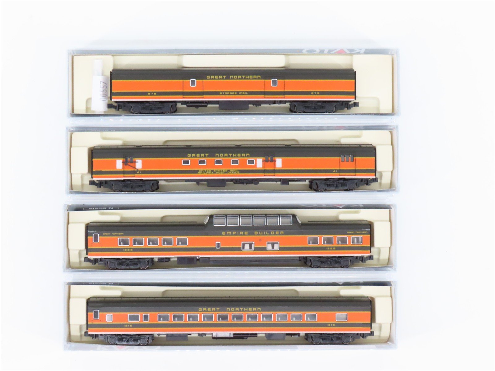 N Scale KATO GN "Empire Builder" Smooth Side Passenger 4-Car Set