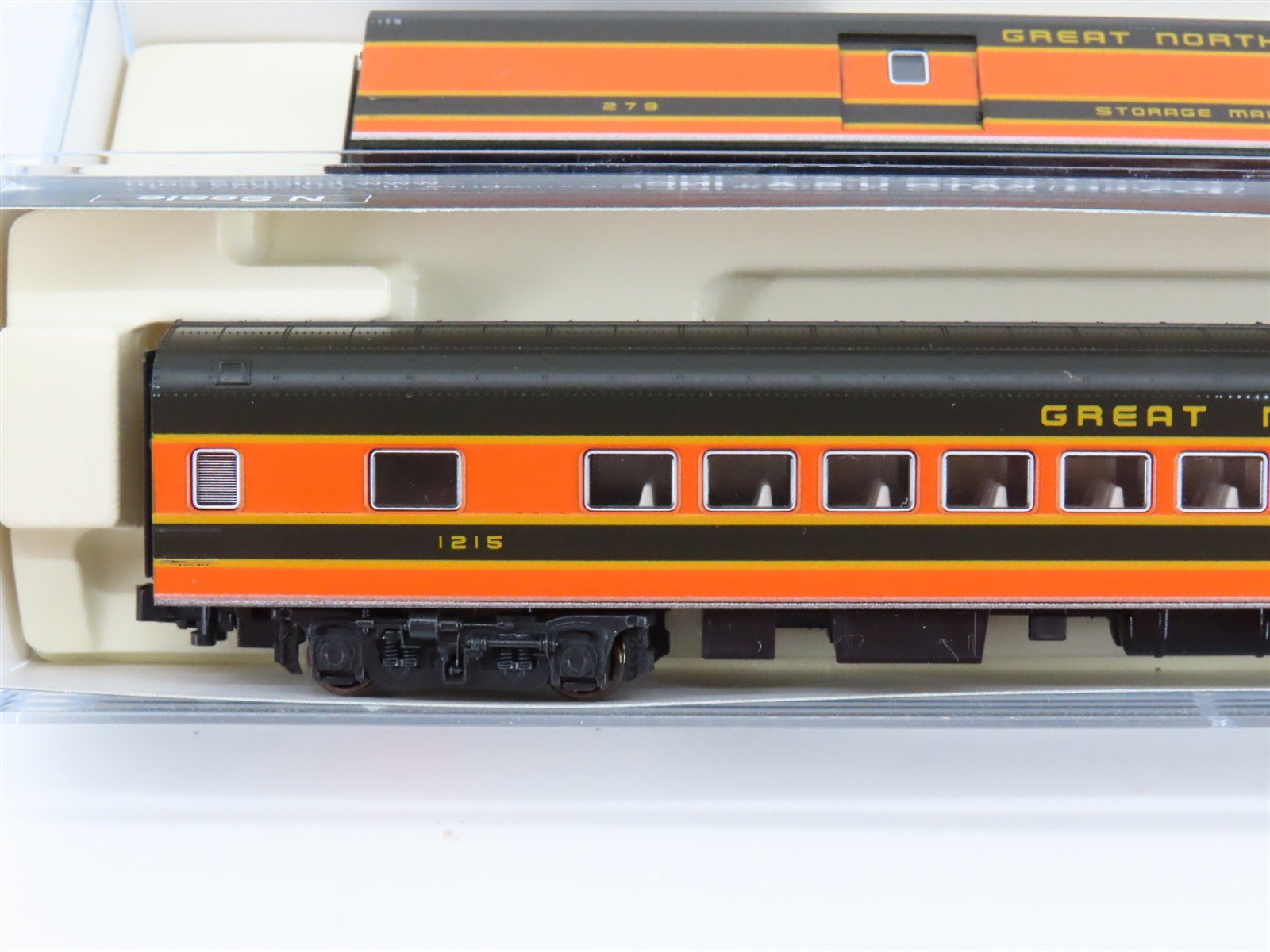 N Scale KATO 106-1052 GN 
