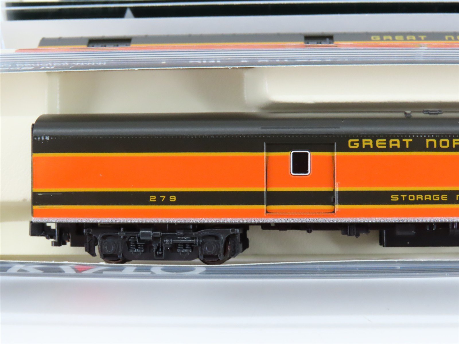 N Scale KATO 106-1052 GN 