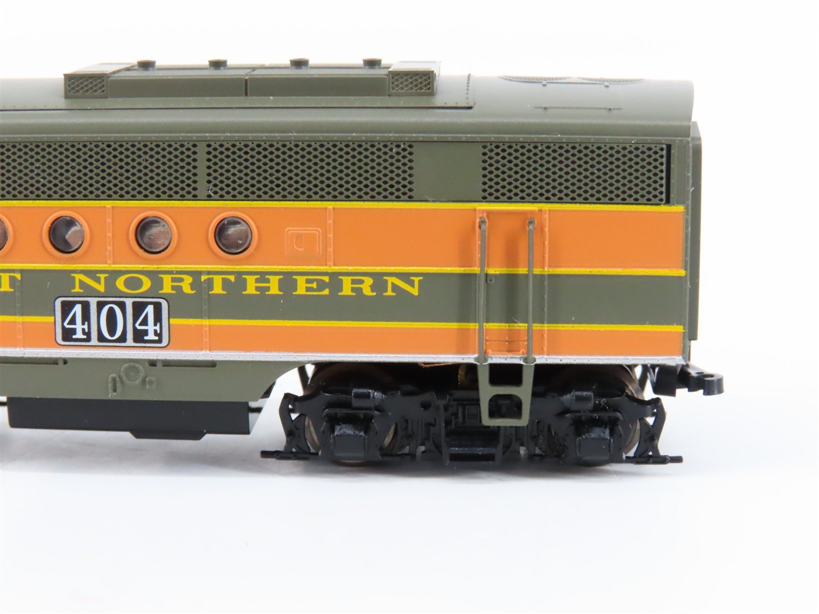 N Scale Micro-Trains MTL 99200161 GN Great Northern EMD FTA/B Diesel Set #404