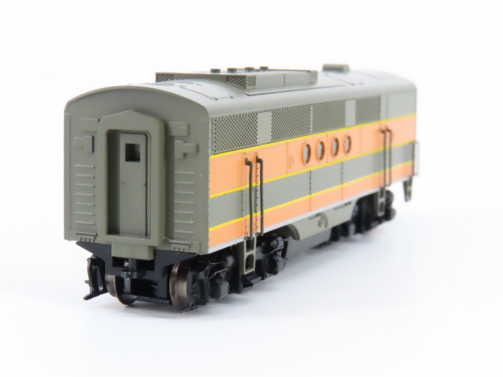 N Scale Micro-Trains MTL 99200161 GN Great Northern EMD FTA/B Diesel Set #404