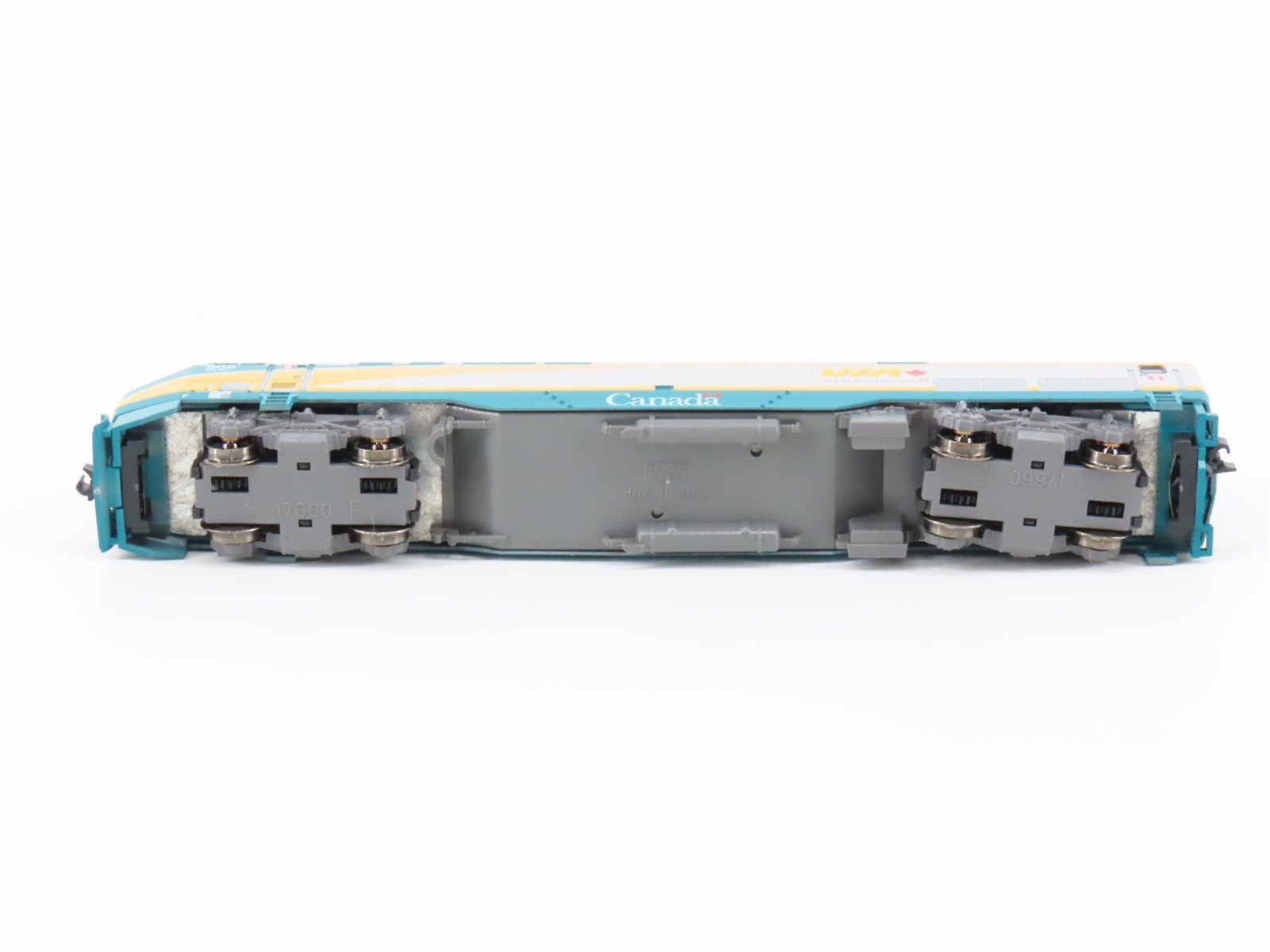 N Scale KATO 176-6007 VIA Rail Canada P42 Genesis Diesel #900 - DCC Ready