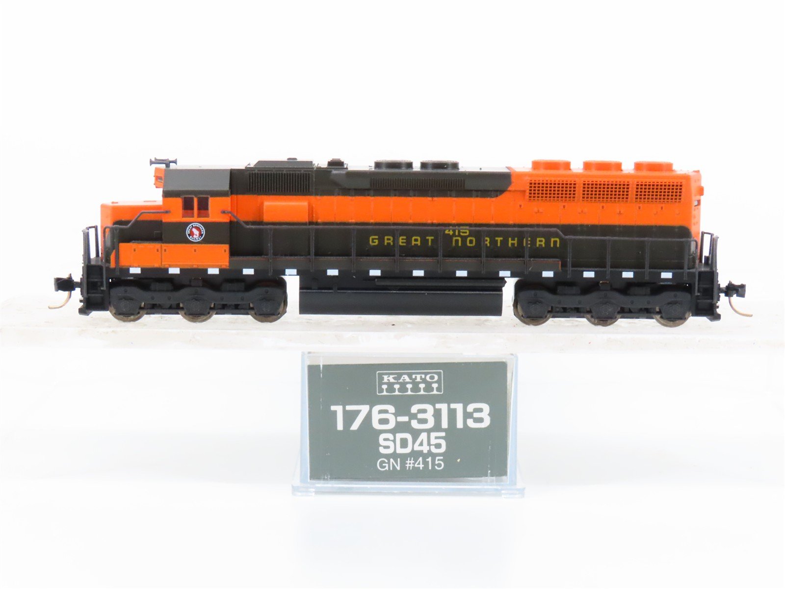 N Scale KATO 176-3113 GN Great Northern EMD SD45 Diesel Locomotive