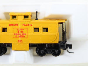 Z Scale Kadee Micro-Trains MTL 14710-2 UP Union Pacific Caboose #203