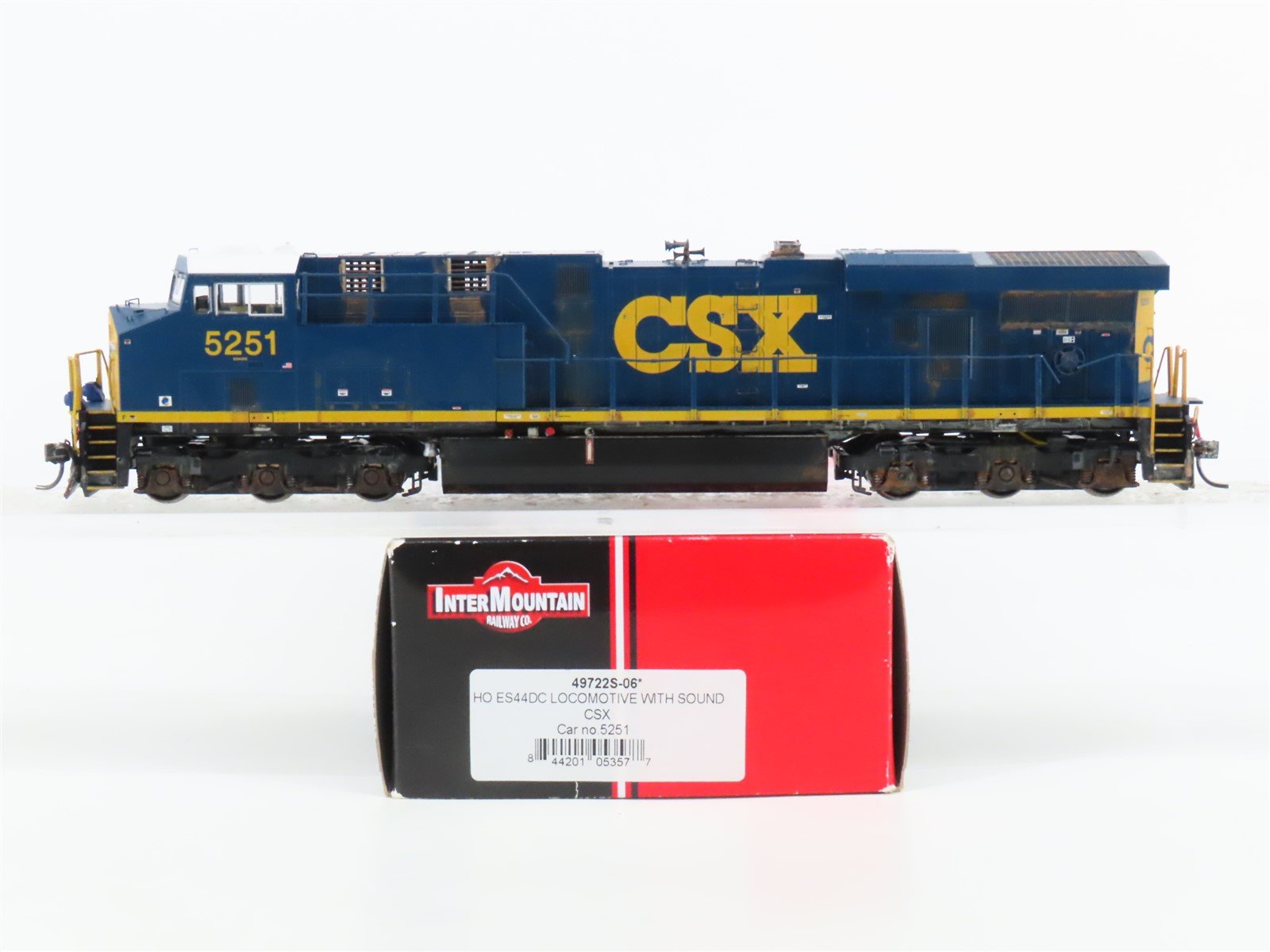 HO InterMountain 49722S-06 CSX Yn3 GE ES44DC Diesel #5251 w/ DCC - Weathered